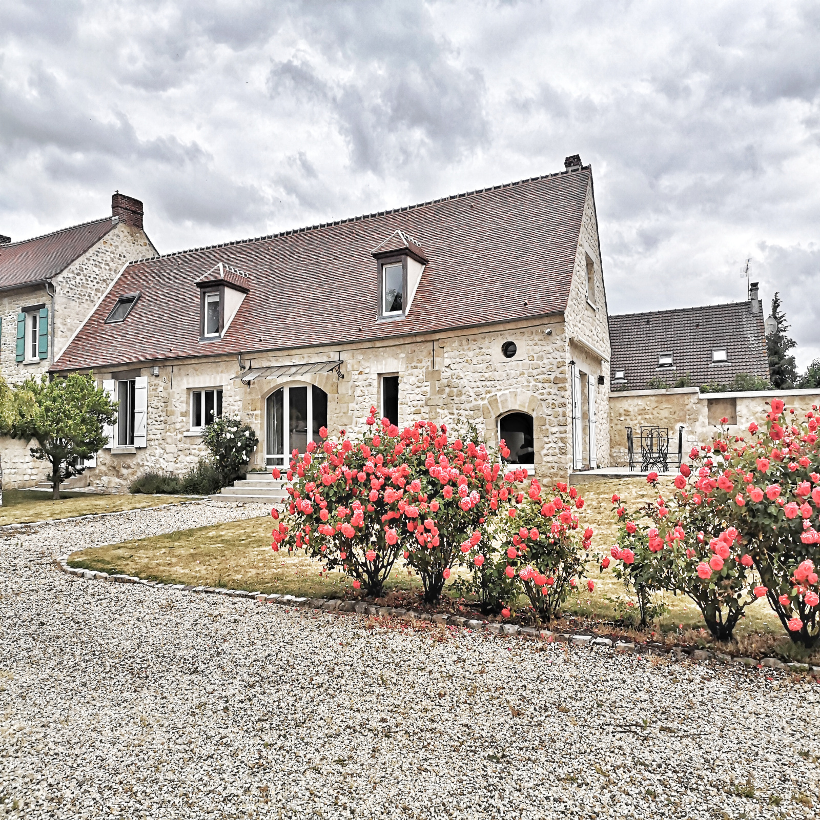 vente Proche Chantilly Propriété de charme clos de mur Signature